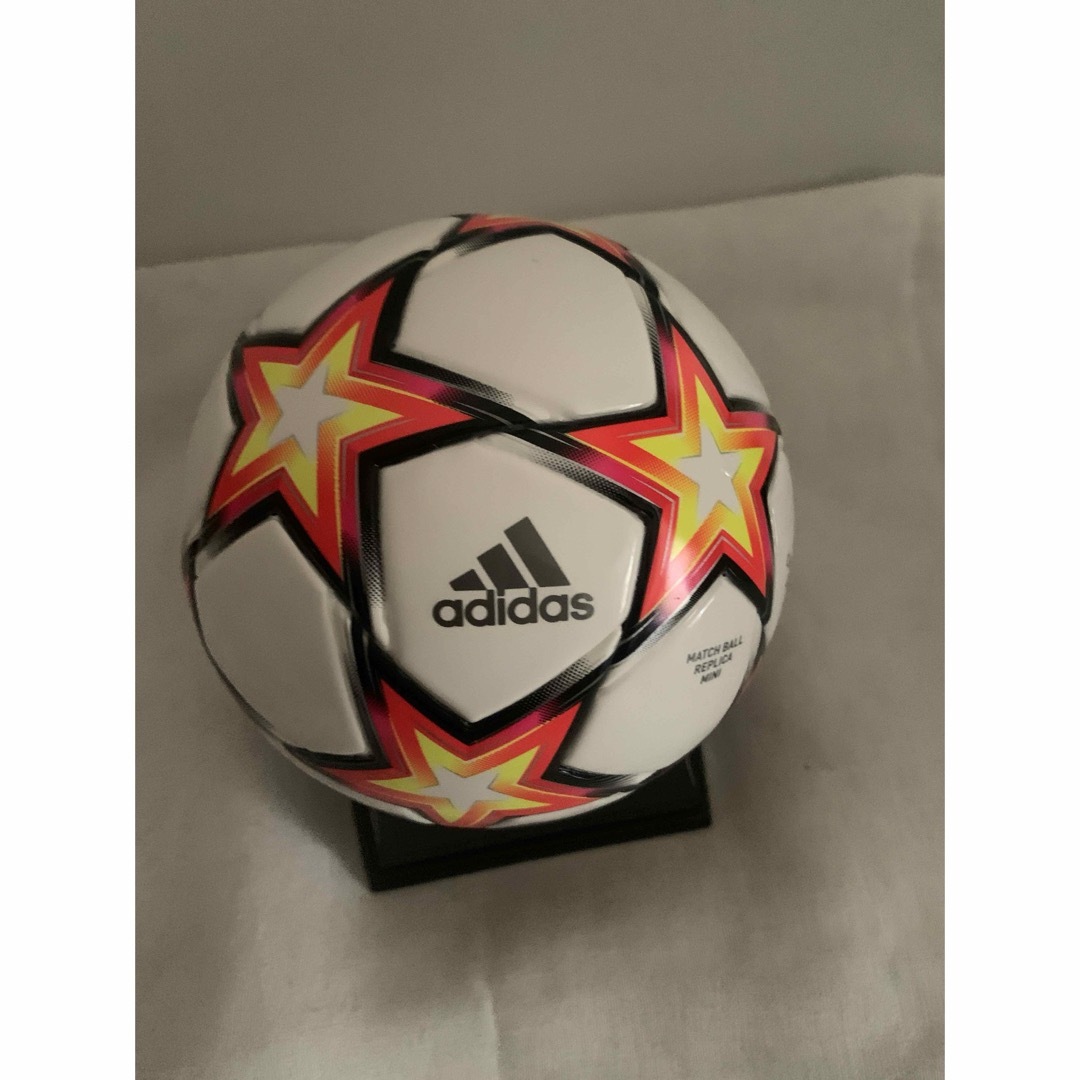 adidas(アディダス)のUEFA Champions League  レプリカミニボール スポーツ/アウトドアのサッカー/フットサル(ボール)の商品写真