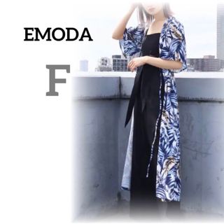 エモダ(EMODA)の新品未使用　EMODA エモダ　ロング丈シャツ　マキシシャツ　リゾート柄　羽織り(シャツ/ブラウス(長袖/七分))