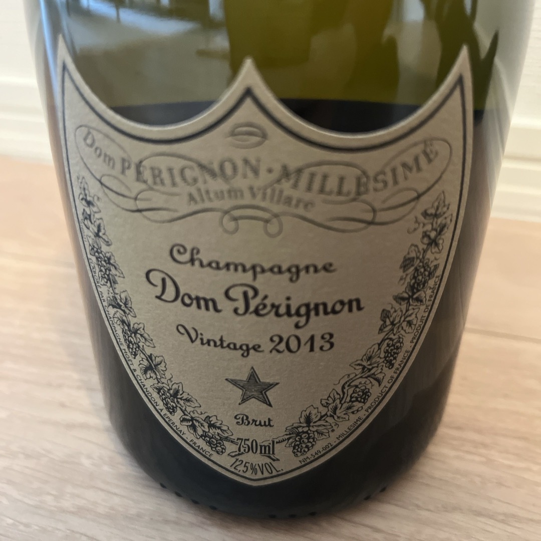 Dom Pérignon(ドンペリニヨン)のドンペリ　シャンパン　ＭＨＤモエヘネシーディアジオ ドン　ペリニヨン　２０１３ 食品/飲料/酒の酒(ワイン)の商品写真