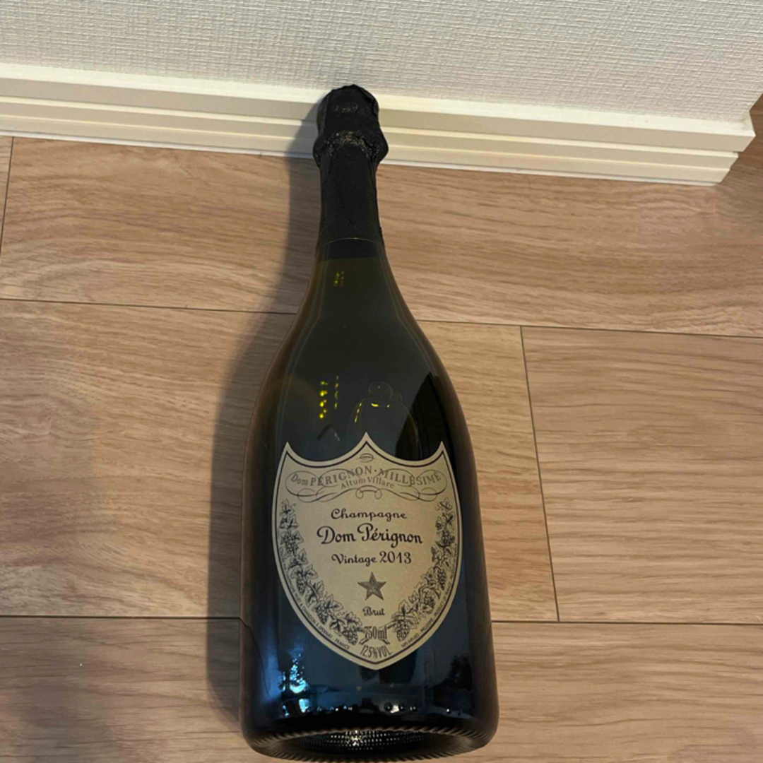 Dom Pérignon(ドンペリニヨン)のドンペリ　シャンパン　ＭＨＤモエヘネシーディアジオ ドン　ペリニヨン　２０１３ 食品/飲料/酒の酒(ワイン)の商品写真