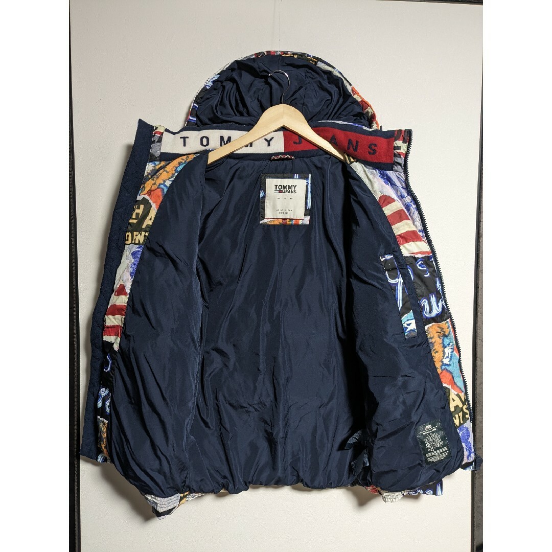 TOMMY JEANS(トミージーンズ)の入手困難品 大人気 トミージーンズ 総柄 ダウンジャケット T-Pablow着用 メンズのジャケット/アウター(ダウンジャケット)の商品写真