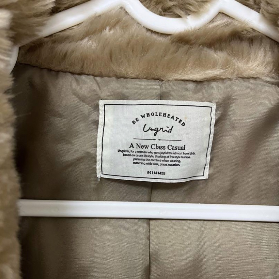 Ungrid(アングリッド)のUngrid｜アングリッド フェイクファーコート 2019AW レディースのジャケット/アウター(毛皮/ファーコート)の商品写真