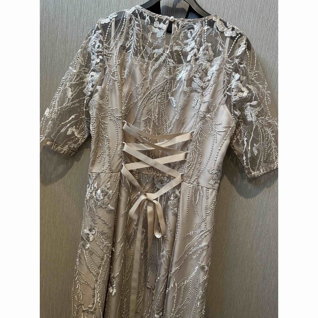 niana ドレス　ワンピース レディースのフォーマル/ドレス(ミディアムドレス)の商品写真