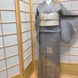 ［8830］訪問着 美品 破れ色紙花文様 たたき染 金彩 逸品 正絹 着物 袷(着物)