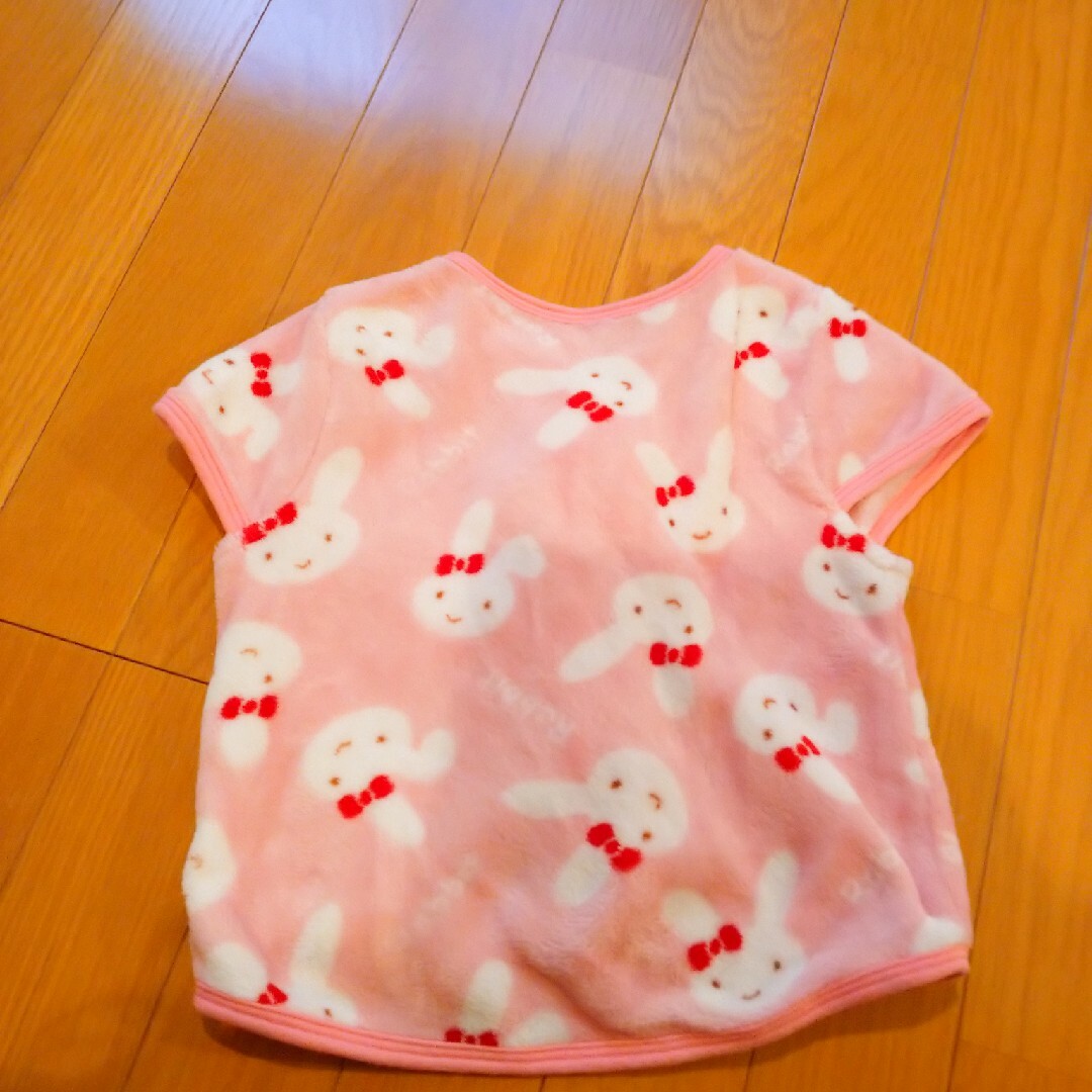 うさぎ柄 フリース トップス ルームウェア 90 ベビー キッズ キッズ/ベビー/マタニティのキッズ服女の子用(90cm~)(ジャケット/上着)の商品写真