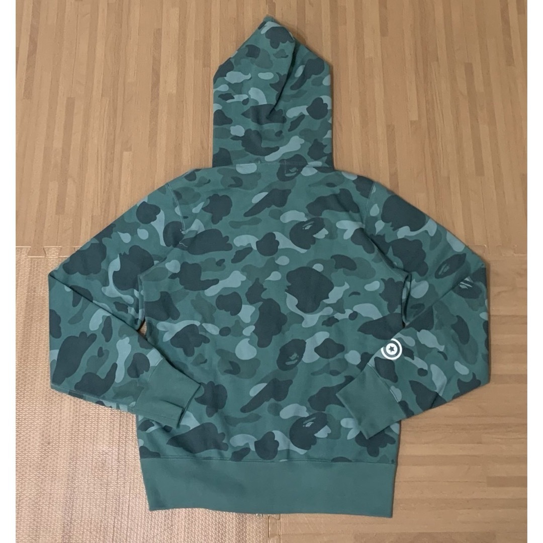 A BATHING APE(アベイシングエイプ)の★未使用★ APE camo full zip Hoodie M パーカー  メンズのトップス(パーカー)の商品写真