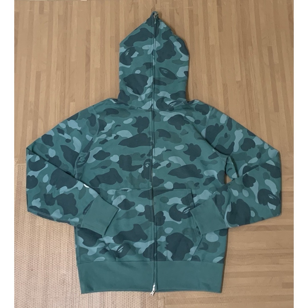 A BATHING APE(アベイシングエイプ)の★未使用★ APE camo full zip Hoodie M パーカー  メンズのトップス(パーカー)の商品写真