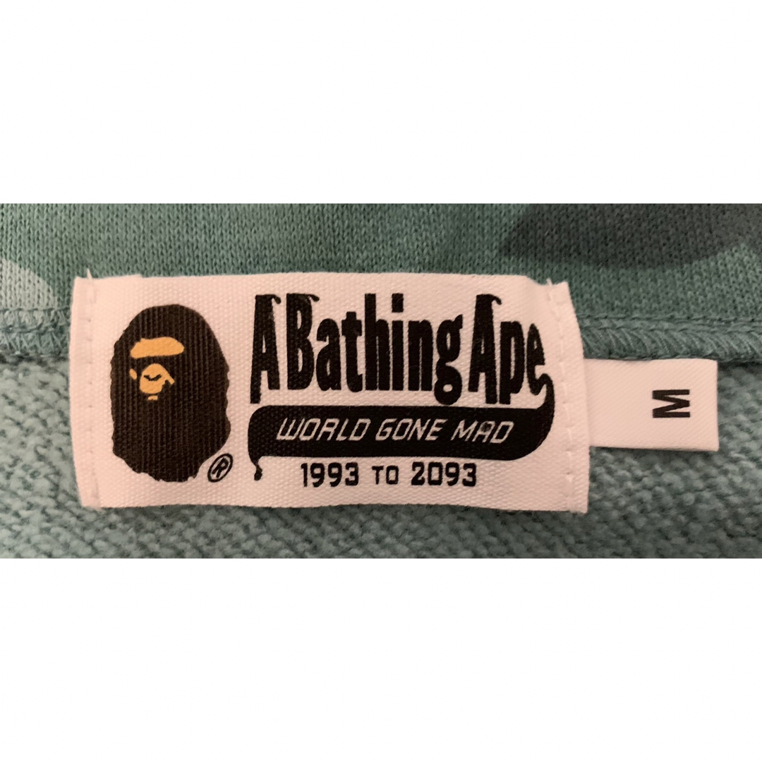 A BATHING APE(アベイシングエイプ)の★未使用★ APE camo full zip Hoodie M パーカー  メンズのトップス(パーカー)の商品写真