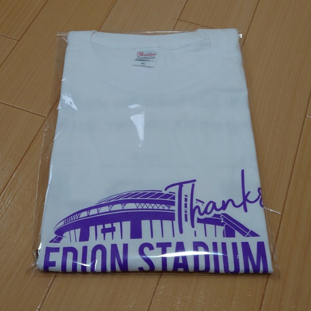 サンフレッチェ広島　エディオンスタジアムラストゲームのＴシャツ スポーツ/アウトドアのサッカー/フットサル(記念品/関連グッズ)の商品写真