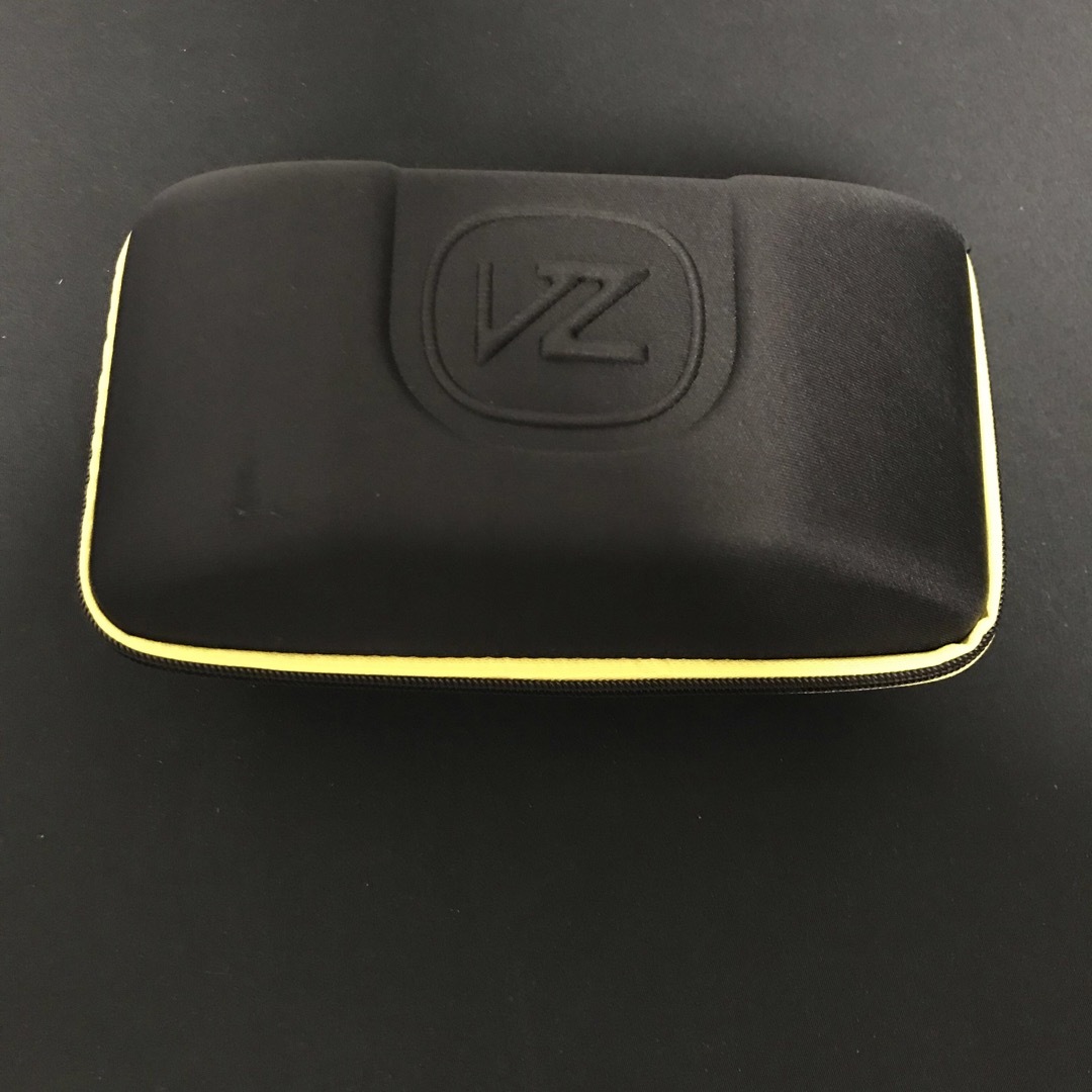 VONZIPPER(ボンジッパー)のVONZIPPER ゴーグル ケース ボンジッパー スノーボード オークリー スポーツ/アウトドアのスノーボード(アクセサリー)の商品写真