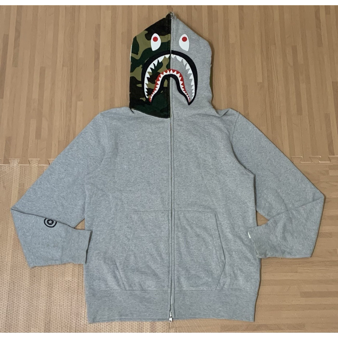 APE BAPE KAWS LAND SHARK HOODIE シャークパーカー