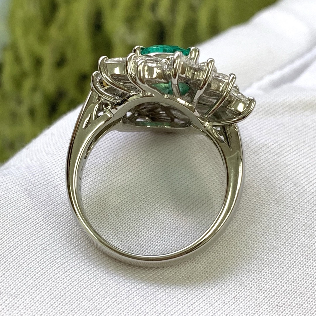 Pt900 エメラルド　1.06 ダイヤモンド　1.53 リング　指輪 レディースのアクセサリー(リング(指輪))の商品写真