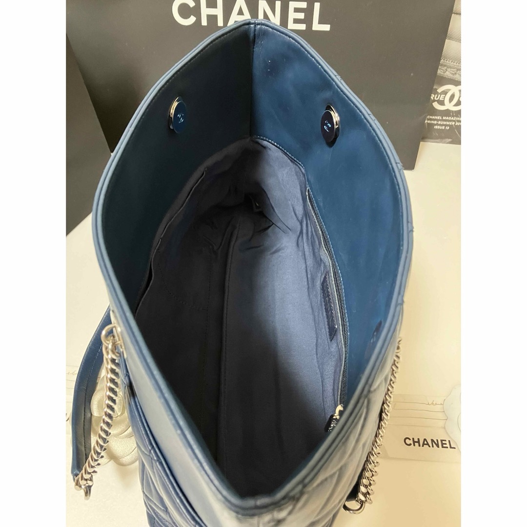 CHANEL(シャネル)の専用♡超美品★シャネル チェーンショルダーバッグ ココチャーム付き 正規品 レディースのバッグ(ショルダーバッグ)の商品写真