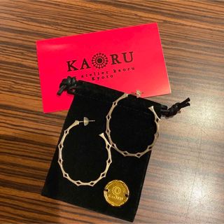 カオル(KAORU)のKAORU  ピアス　カレイド K10(ピアス)