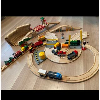 BRIO レール＆ロードクレーンセット＋電動機関車＋サファリ＋他