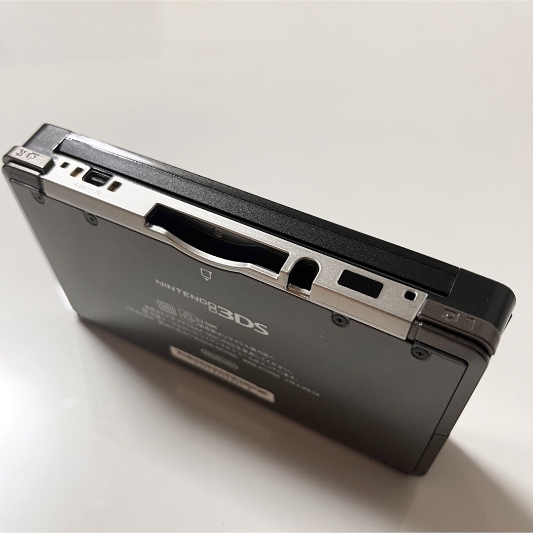 ニンテンドー3DS(ニンテンドー3DS)のニンテンドー3DS コスモブラック 本体 純正 充電器 ARカード エンタメ/ホビーのゲームソフト/ゲーム機本体(携帯用ゲーム機本体)の商品写真