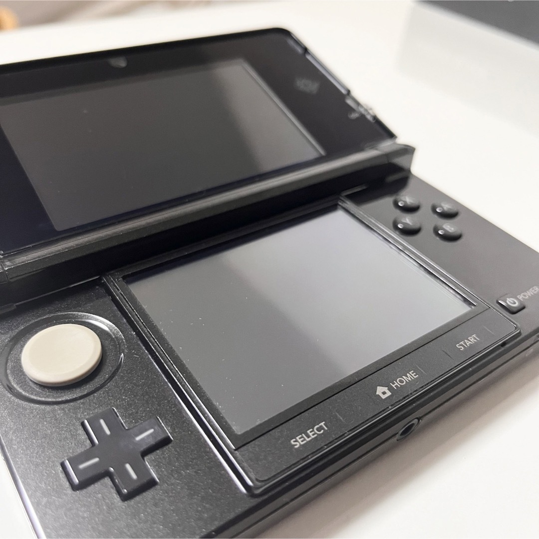 ニンテンドー3DS(ニンテンドー3DS)のニンテンドー3DS コスモブラック 本体 純正 充電器 ARカード エンタメ/ホビーのゲームソフト/ゲーム機本体(携帯用ゲーム機本体)の商品写真