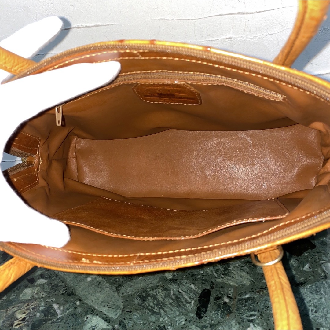 良品 クラシカル オーストリッチレザー 2WAY ハンドバッグ ショルダーバッグ レディースのバッグ(ハンドバッグ)の商品写真