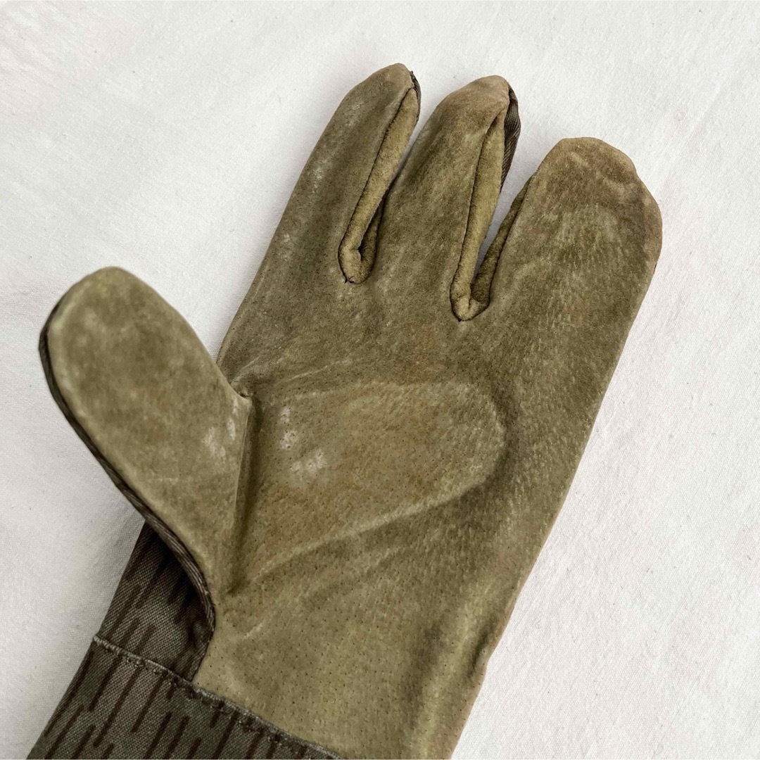 MILITARY(ミリタリー)の東ドイツ軍 デッドストック バイク 手袋 ミトン ミリタリー ヴィンテージ メンズのファッション小物(手袋)の商品写真