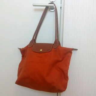 ロンシャン(LONGCHAMP)のロンシャンオレンジ折畳みトートバッグショルダー本革レザーLONGCHAMPフルラ(トートバッグ)