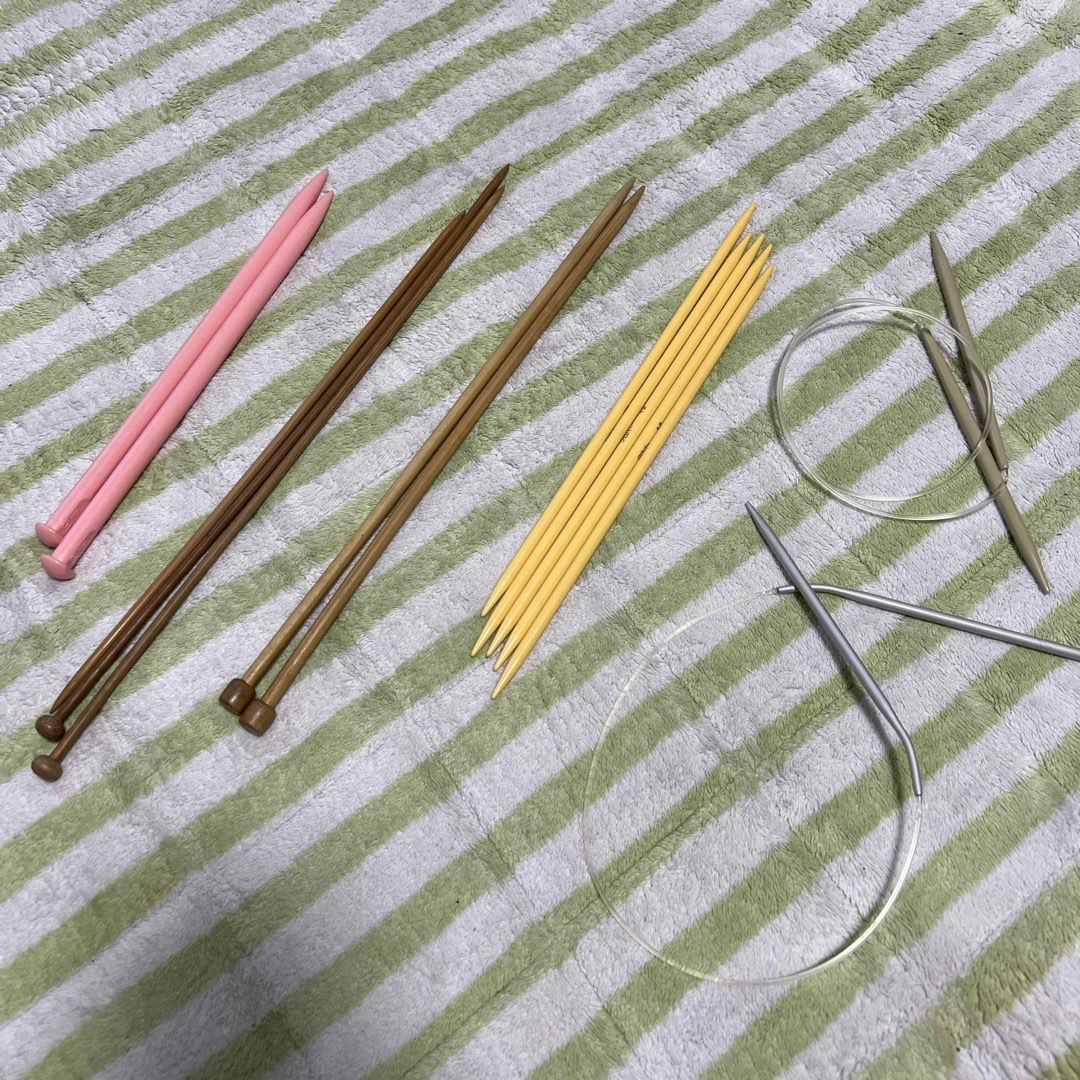 棒針、輪針　毛糸用　６セット ハンドメイドの素材/材料(その他)の商品写真