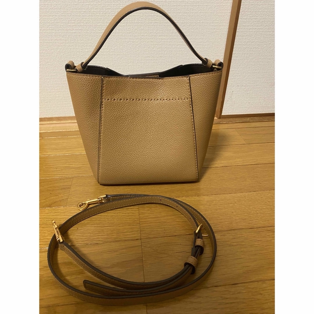 Tory Burch - トリーバーチ マック グロー スモール バケット Tory Burch - トリーバーチ マック グロー スモール バケット