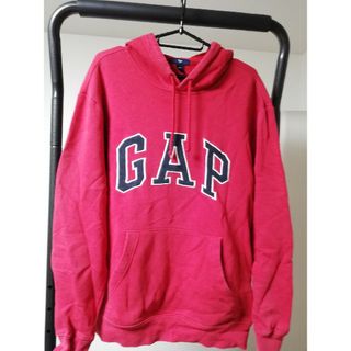 ギャップ(GAP)のGAP Mサイズ　メンズ　パーカー　レッド(パーカー)