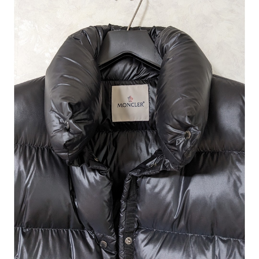モンクレール MONCLER COCHEVIS ショートダウンジャケット