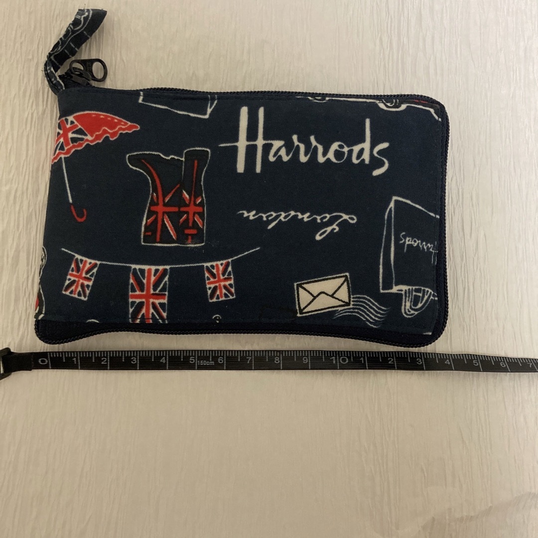 Harrods(ハロッズ)のHarrods 折り畳みエコバッグ　ロンドンバス レディースのバッグ(エコバッグ)の商品写真