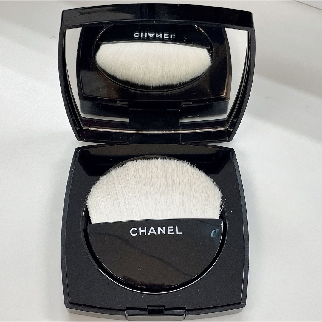 CHANEL(シャネル)のゆーりん様　CHANELフェイスパウダー コスメ/美容のベースメイク/化粧品(フェイスパウダー)の商品写真