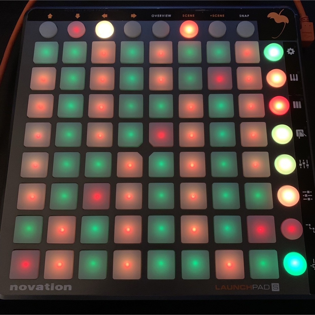 novation(ノベーション)のnovation Launchpad S 楽器のDTM/DAW(MIDIコントローラー)の商品写真