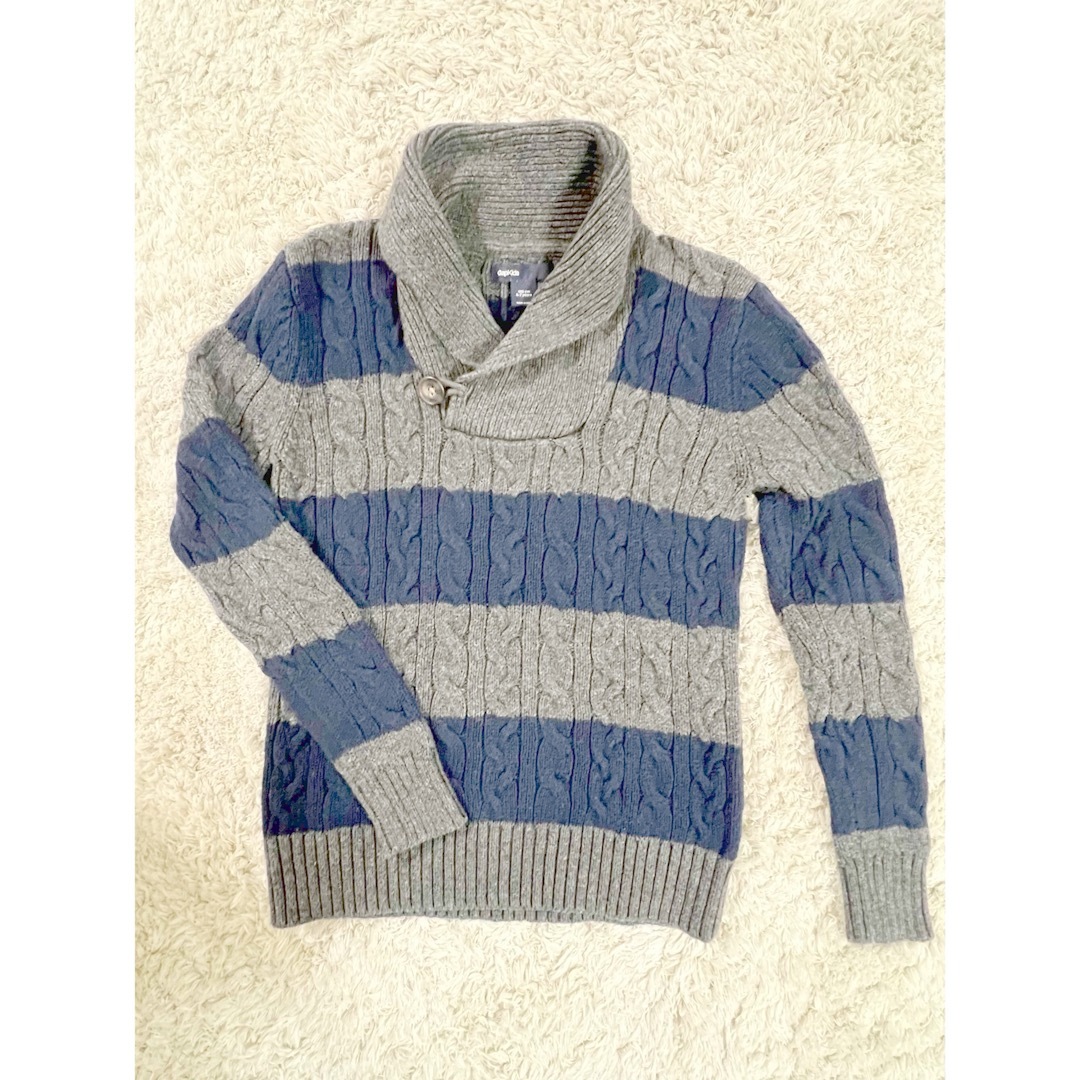 GAP Kids(ギャップキッズ)の☆中古品☆ GapKids立ち襟ボーダーセーターグレー×ネイビー　120cm キッズ/ベビー/マタニティのキッズ服男の子用(90cm~)(ニット)の商品写真