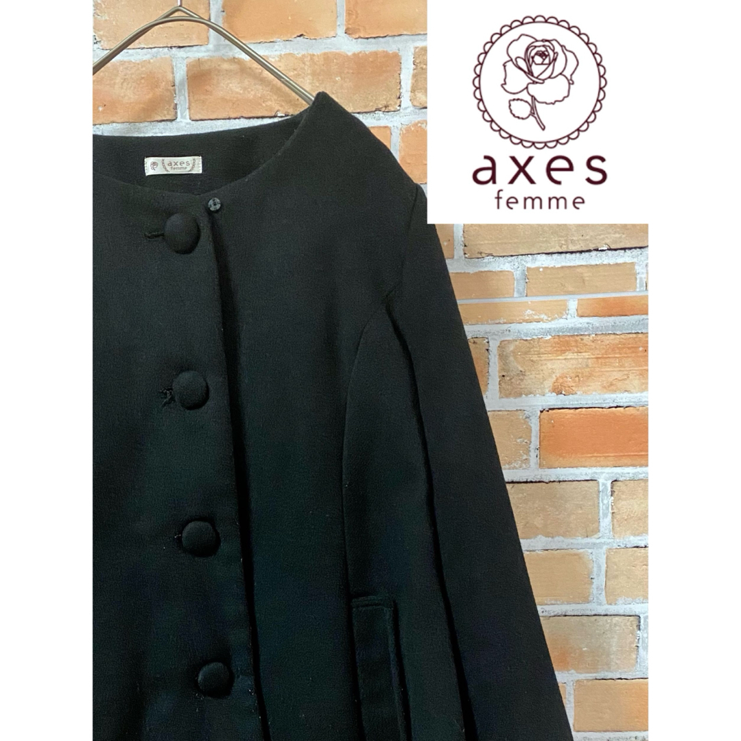 axes femme(アクシーズファム)の【ガーリー】axesfemmeアクシーズファム☆ショート丈のシンプルな黒コート レディースのジャケット/アウター(ピーコート)の商品写真