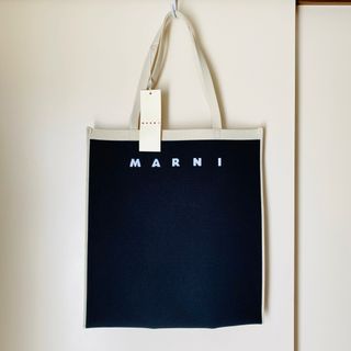 マルニ(Marni)の【MARNI】マルニ フラットショッピング トートバッグ(新品)(トートバッグ)