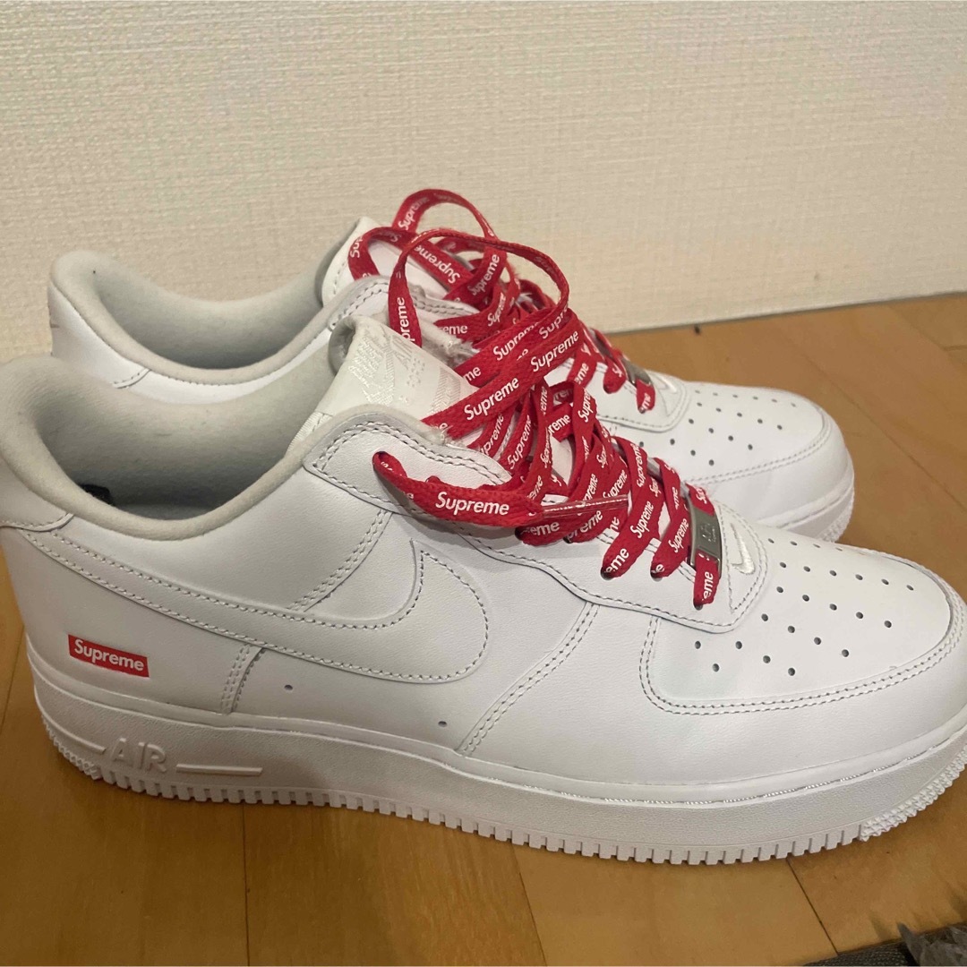 NIKESupreme × Nike Air Force 1 Low