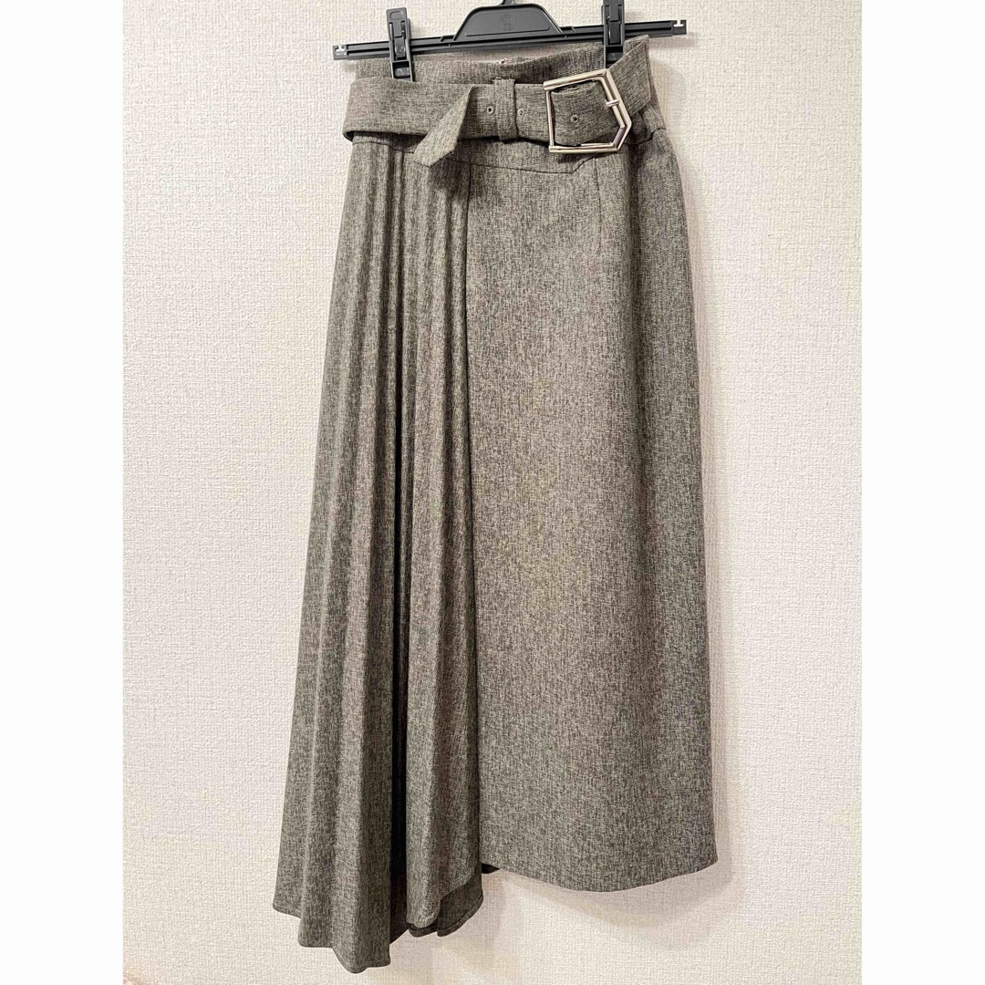SNIDEL(スナイデル)のSNIDEL スナイデル　デザインタイトスカート レディースのスカート(ひざ丈スカート)の商品写真