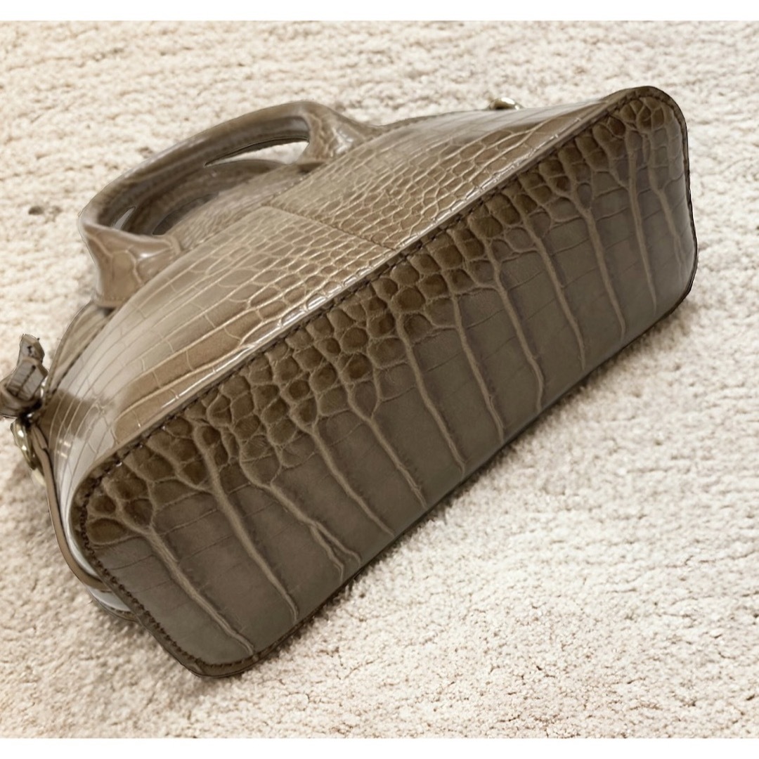 ZARA(ザラ)のZARA ショルダーベルト付き アニマル柄ミニボストンバッグ レディースのバッグ(ハンドバッグ)の商品写真