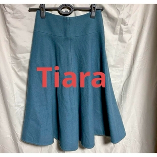 ティアラ(tiara)のTiara  スカート(ひざ丈スカート)