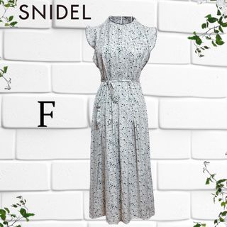 スナイデル(SNIDEL)の【 SNIDEL 】 ランダム ドット ノースリーブ ワンピース F(ロングワンピース/マキシワンピース)