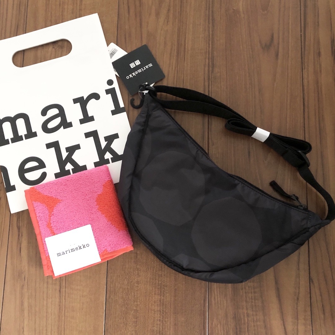 marimekko(マリメッコ)のマリメッコ 新品バッグ＆ハンカチ レディースのバッグ(ショルダーバッグ)の商品写真