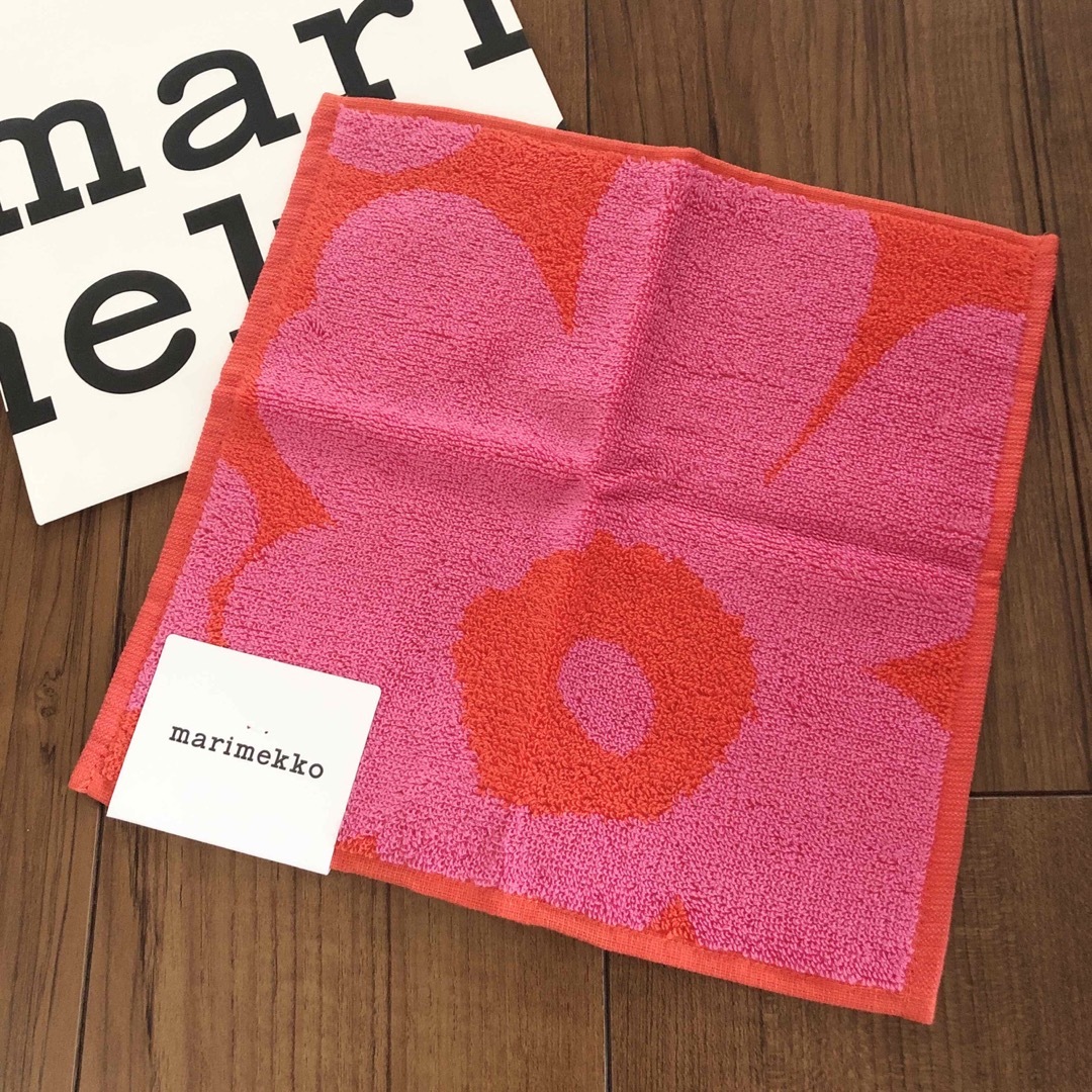 marimekko(マリメッコ)のマリメッコ 新品バッグ＆ハンカチ レディースのバッグ(ショルダーバッグ)の商品写真