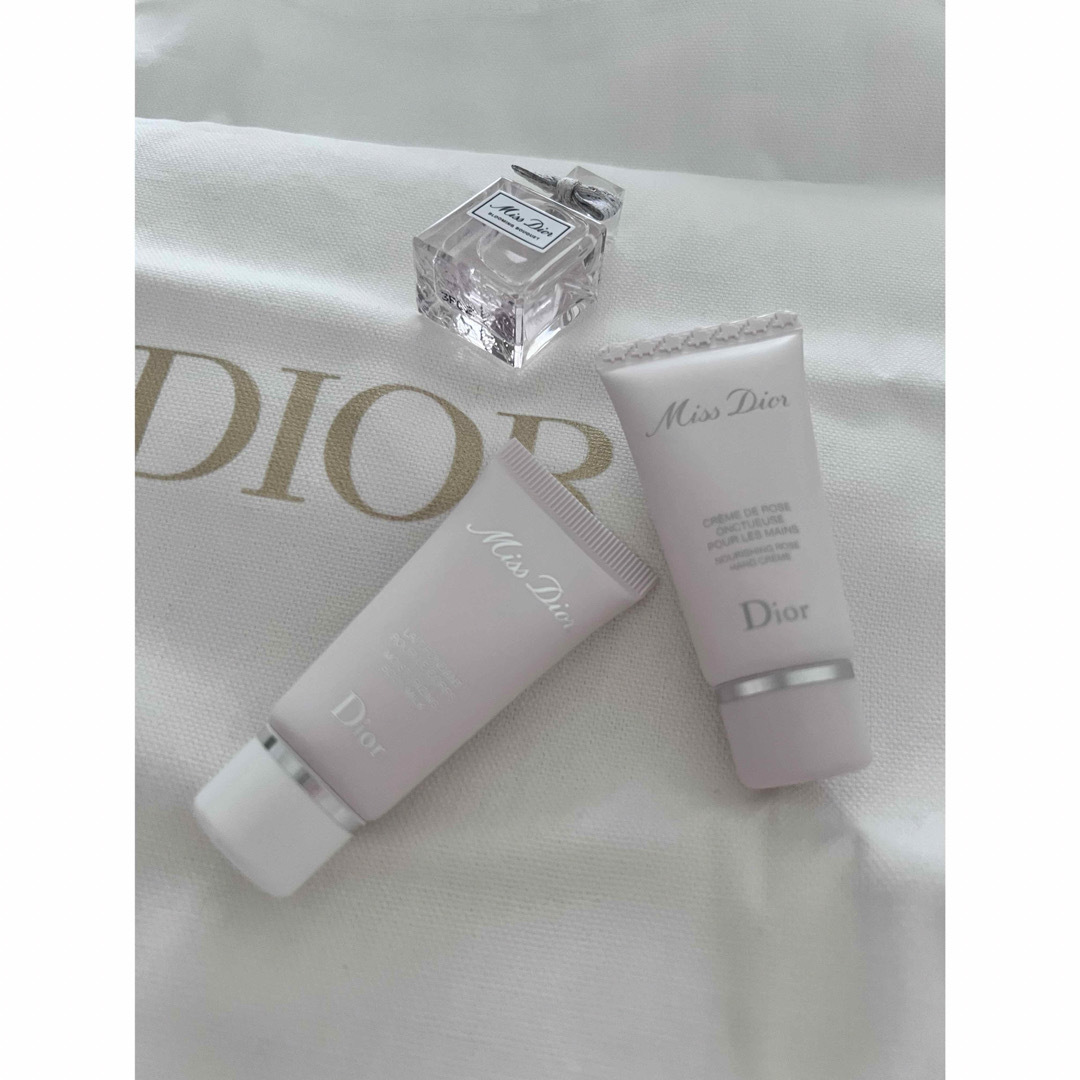 Dior(ディオール)の【非売品】Dior　ノベルティ　バースデーギフト コスメ/美容のスキンケア/基礎化粧品(乳液/ミルク)の商品写真