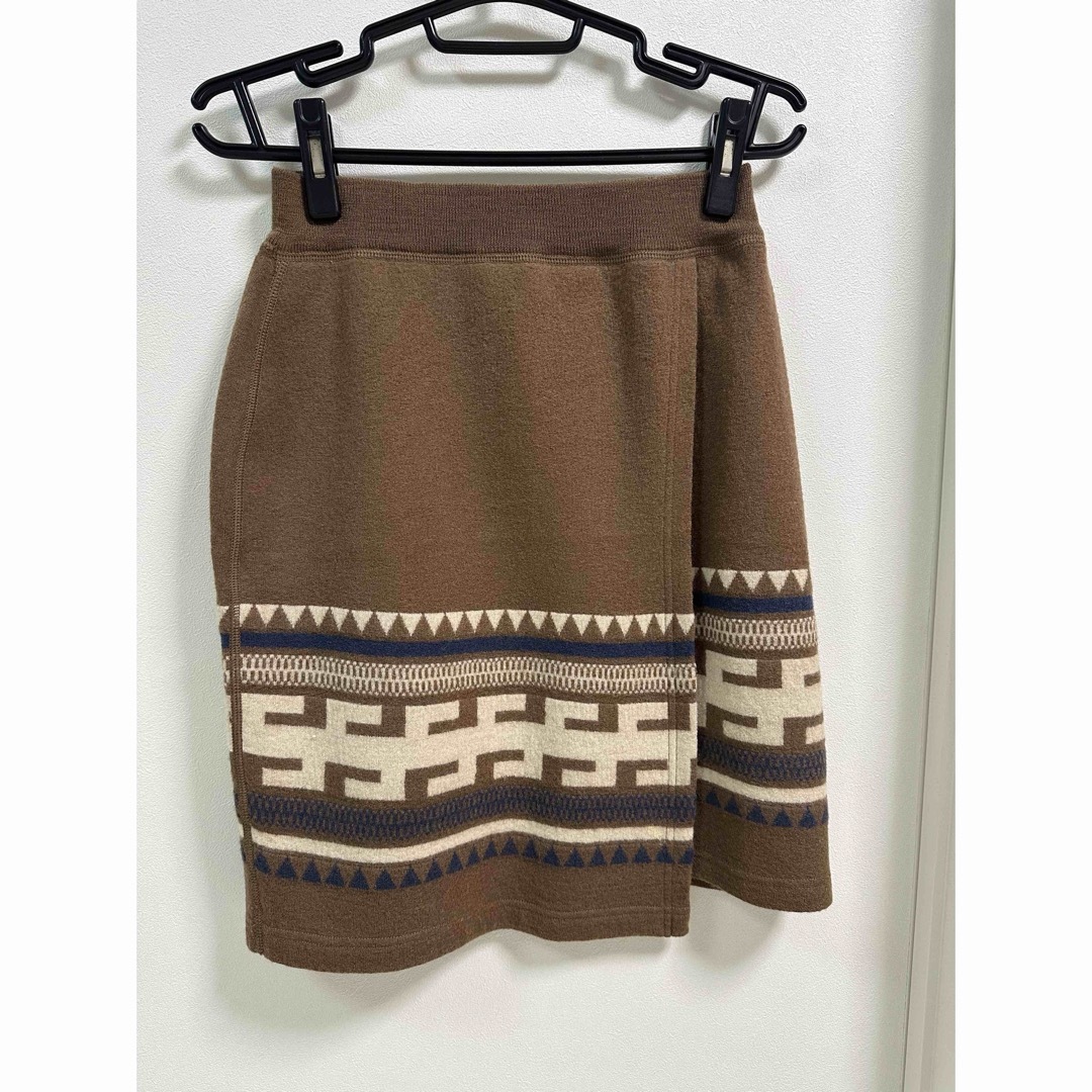 UNITED ARROWS(ユナイテッドアローズ)の【未使用】ユナイテッドアローズ　ニットスカート レディースのスカート(ミニスカート)の商品写真