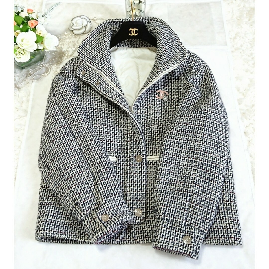 CHANEL - シャネル ダウン ジャケット❤️ロゴ・ツイード CHANEL - シャネル ダウン ジャケット❤️ロゴ・ツイード