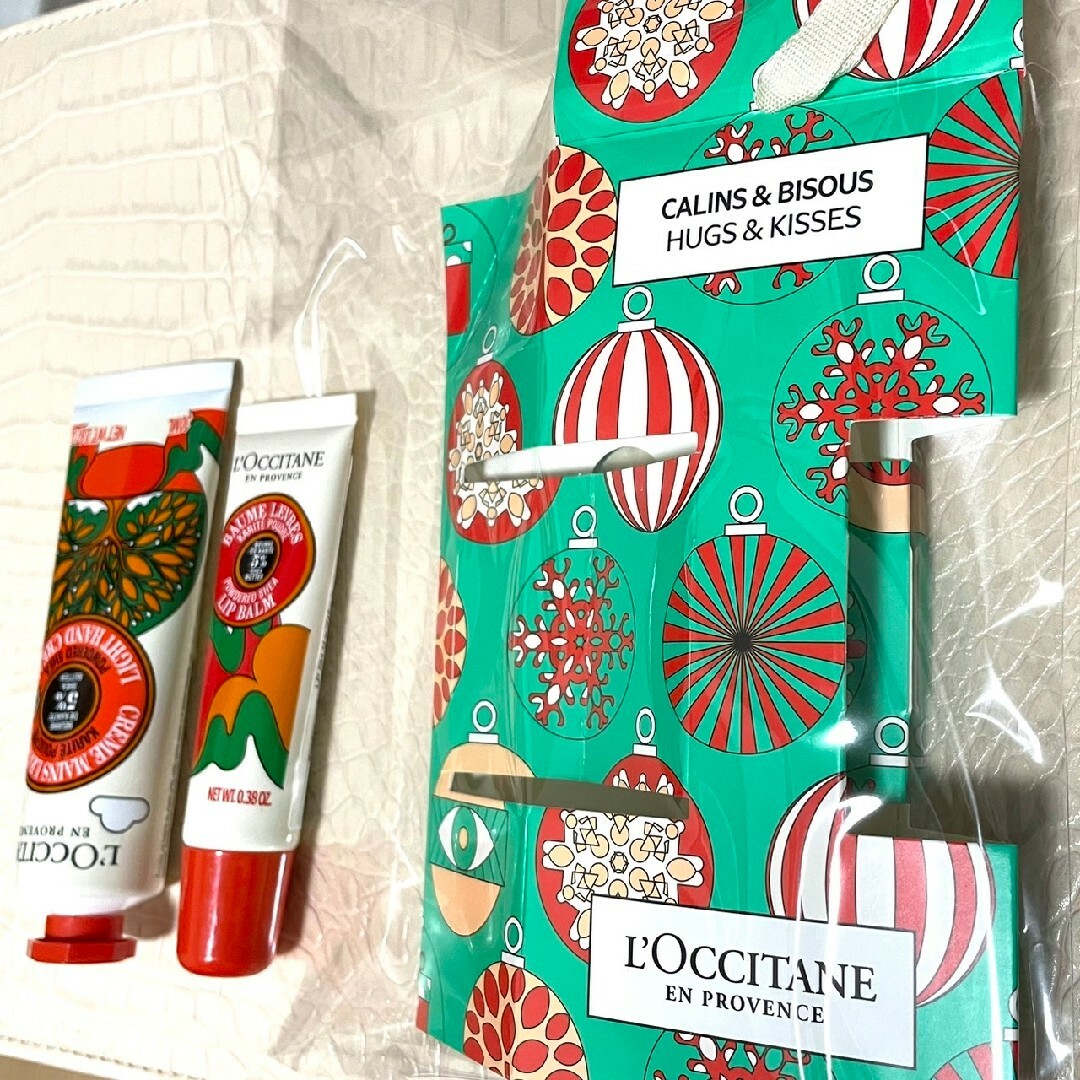 L'OCCITANE ロクシタン ルミナスパウダー セット コスメ/美容のスキンケア/基礎化粧品(リップケア/リップクリーム)の商品写真