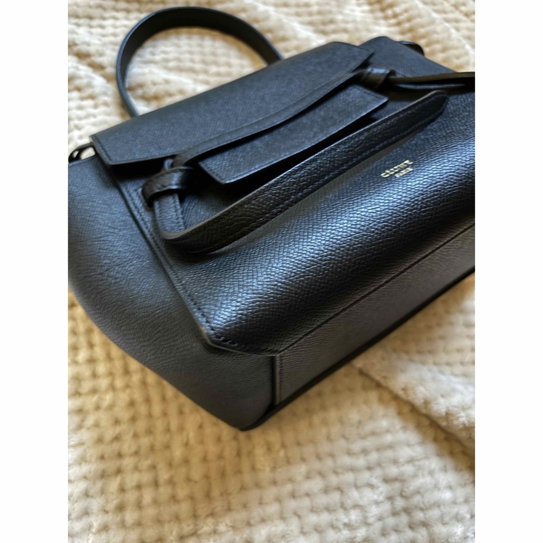 celine(セリーヌ)のCELINE セリーヌ ベルトバッグ ナノ グレインドカーフ ブラック レディースのバッグ(ショルダーバッグ)の商品写真