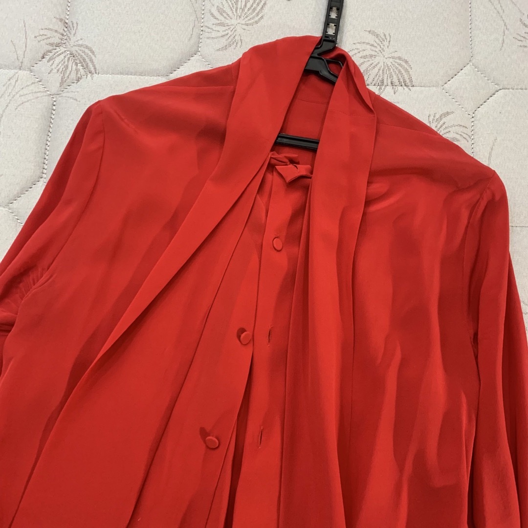 GUCCI - 15A/W 【美品】GUCCI 総シルク タイシャツ 44 グッチの GUCCI - 15A/W 【美品】GUCCI 総シルク タイシャツ 44 グッチの