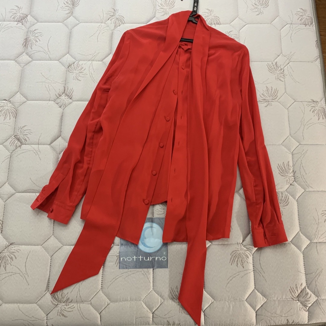 GUCCI - 15A/W 【美品】GUCCI 総シルク タイシャツ 44 グッチの GUCCI - 15A/W 【美品】GUCCI 総シルク タイシャツ 44 グッチの