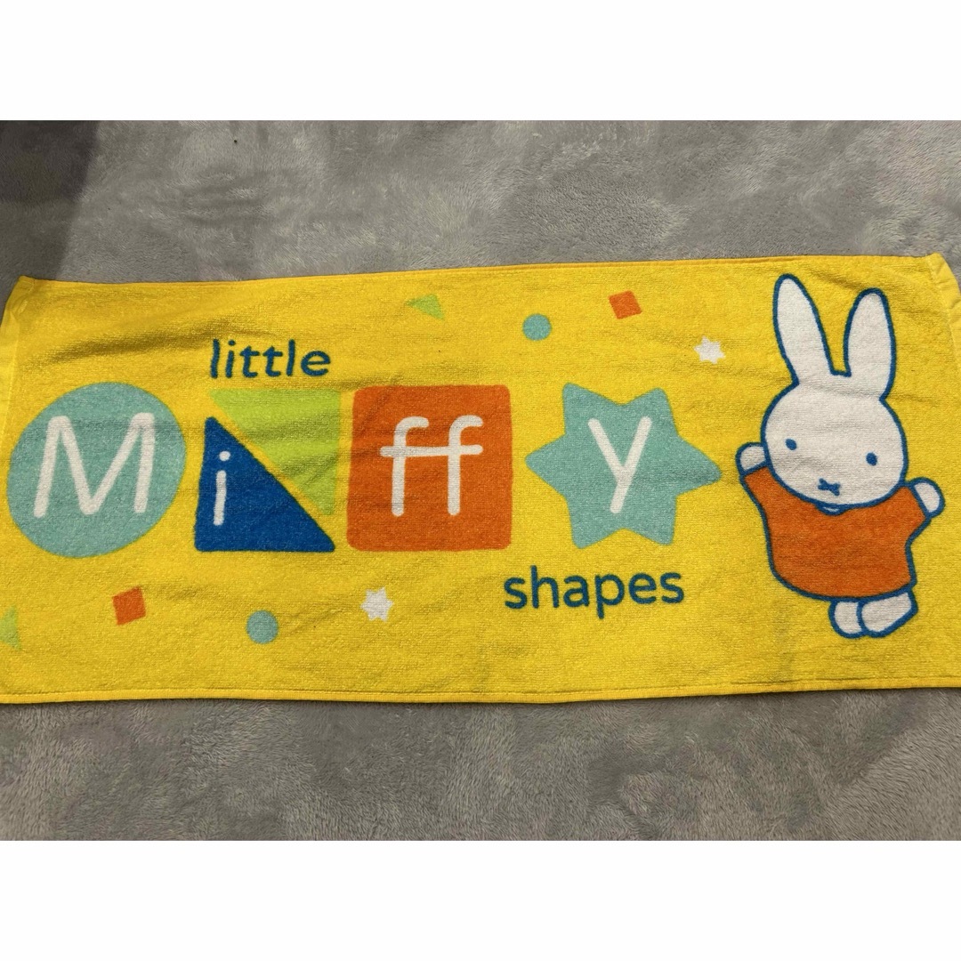 miffy(ミッフィー)のミッフィ　タオル エンタメ/ホビーのアニメグッズ(タオル)の商品写真