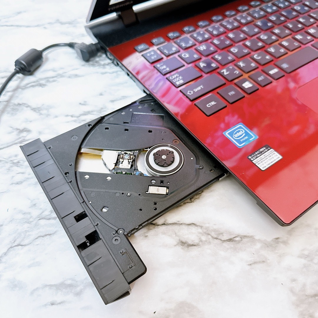 1台限定✨メモリ8GB&爆速SSD✨カメラ付✨薄型/すぐ使えるノート 1台限定✨メモリ8GB&爆速SSD✨カメラ付✨薄型/すぐ使えるノート